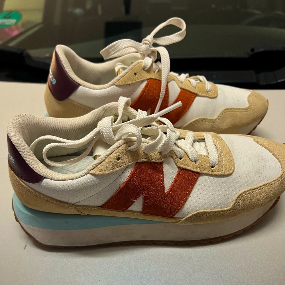 New balance 237